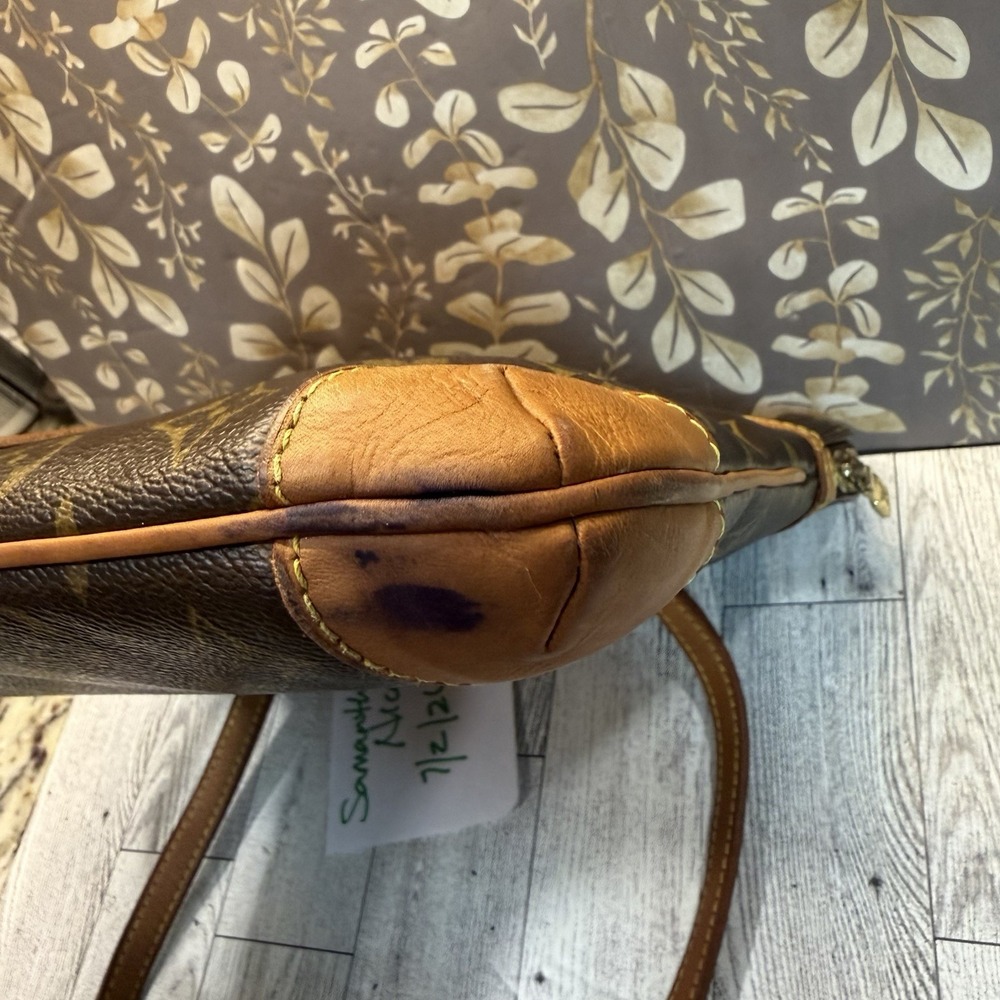 LOUIS VUITTON Monogram Coussin GM Shoulder Bag LV Authentic Vintage READ - Picture 11 of 16